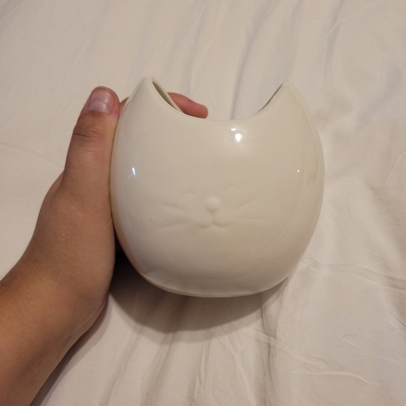 Subtle cat planter - Picture 4 of 5